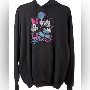 Disney x Junk Food Men’s Black Mickey and Minnie Miami Heat Hoodie XXL